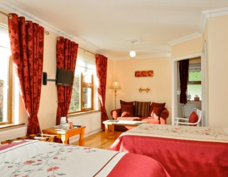 טראלי Cois Li B&B מראה חיצוני תמונה