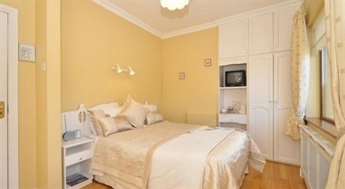 טראלי Cois Li B&B מראה חיצוני תמונה